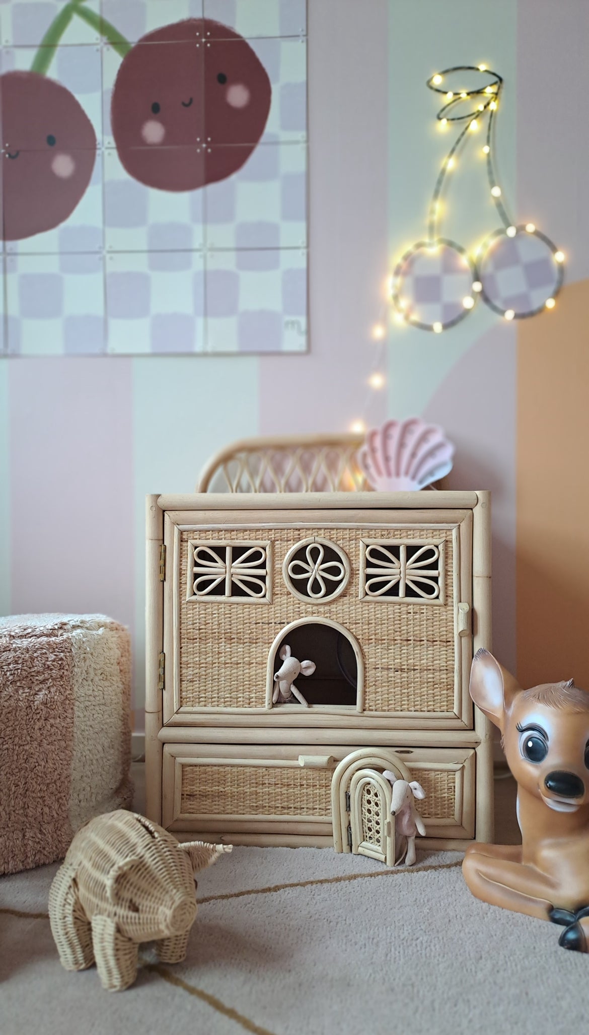 Rattan (bedside) cabinet/dollhouse