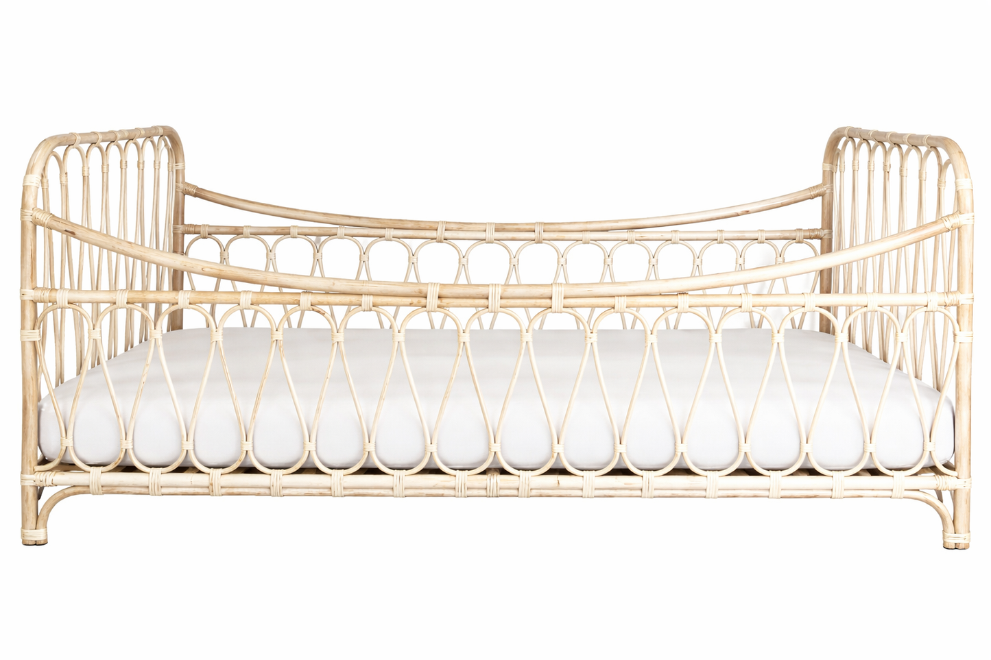 Rattan toddler bed Linn
