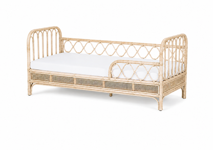 Rattan junior bed Sterre