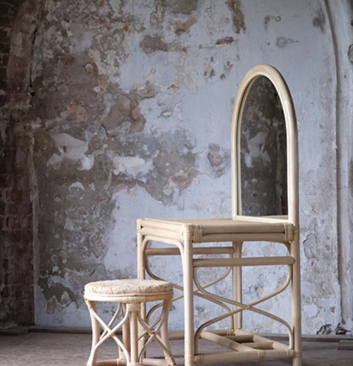 Pre order!! rotan kaptafel met kruk