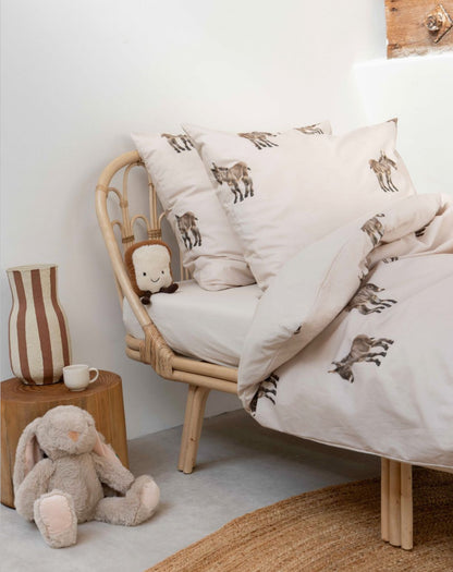 Leo &amp; Moon rattan single bed 'Anna' (straight)