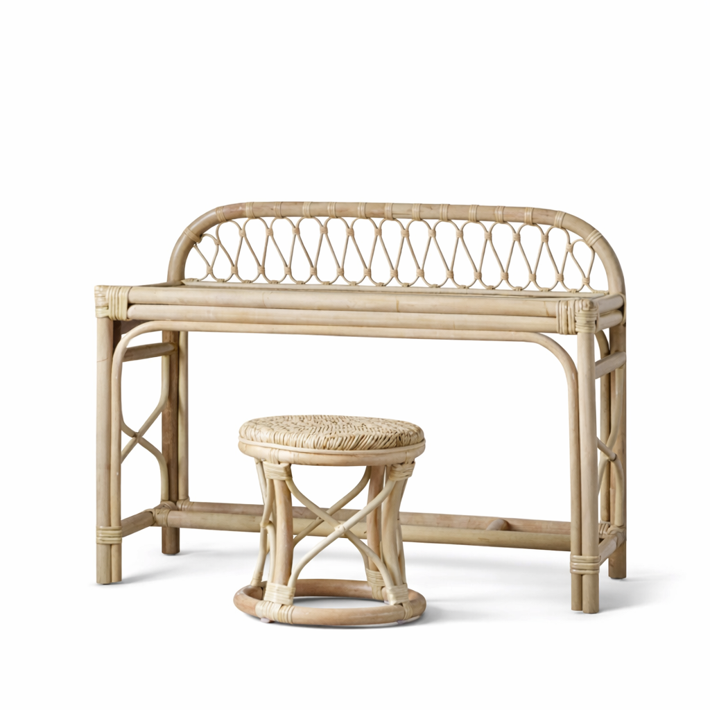 rotan bureautje met kruk